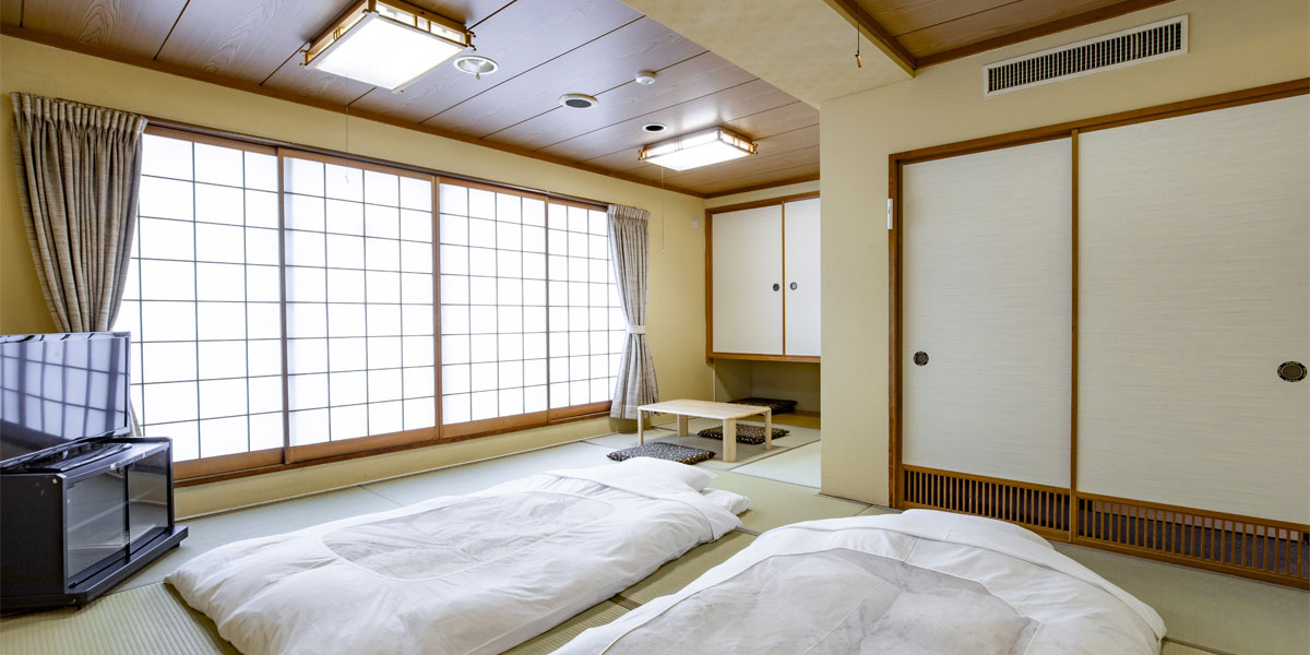 Japanese-style room